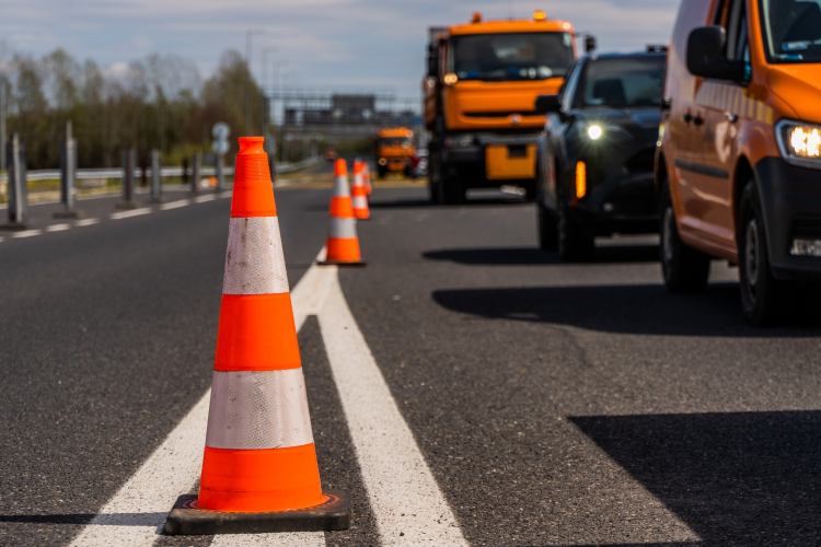 843 kilométer közút felújítását tervezik idén