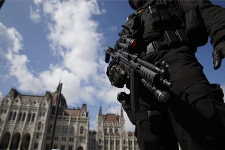 A CIA nem tud Magyarország elleni terrorfenyegetésről