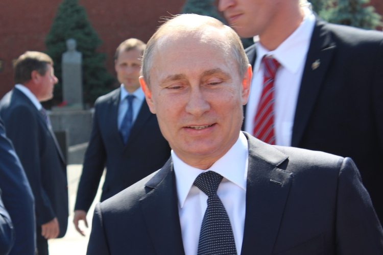 Kreml: Moszkva a NATO-t olyan szövetségnek tekinti, amely ellenségesen lép fel vele szemben