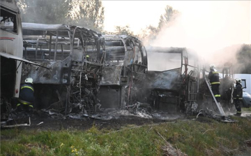 Buszok égtek egy dunavarsányi telephelyen